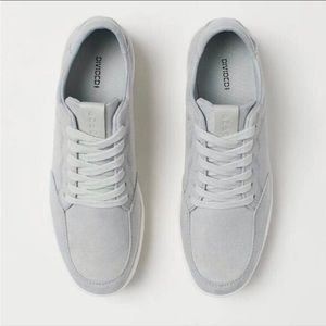 Light Blue Sneakers (New, Size 7)